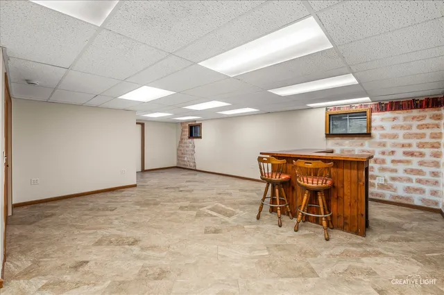 $389,900 | 1652 Hilda Drive, Lake Holiday, IL 60548