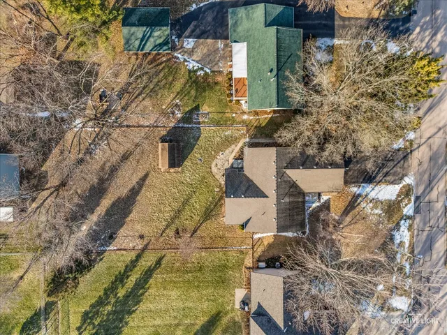 $389,900 | 1652 Hilda Drive, Lake Holiday, IL 60548