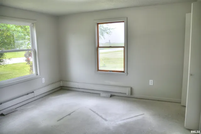 $75,000 | 70 Constitution Road, Colchester, IL 62326