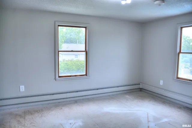 $75,000 | 70 Constitution Road, Colchester, IL 62326