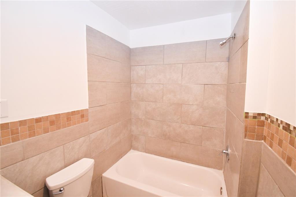 1005 8th Street Columbus, IN 47201 - Photo 11 of 20