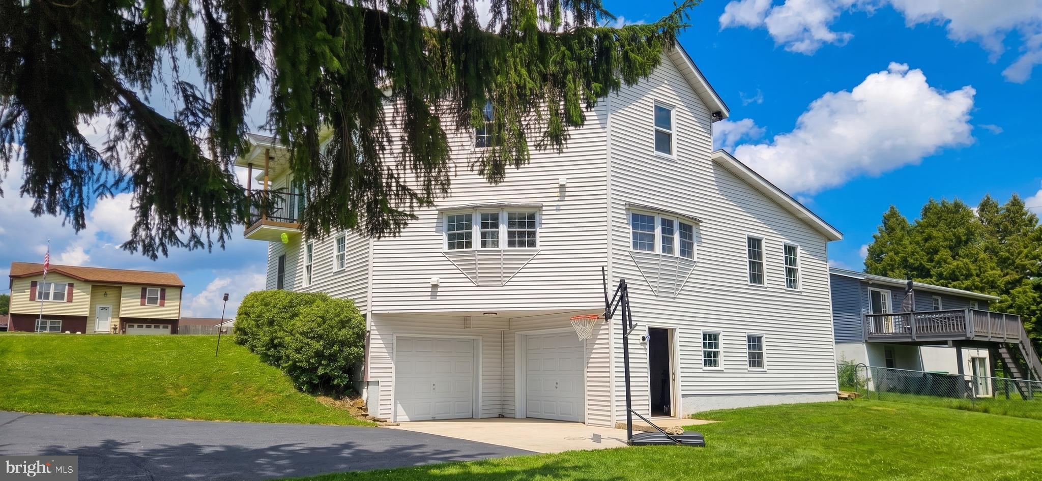29 Colonial Drive Hanover, PA 17331 - Photo 3 of 10
