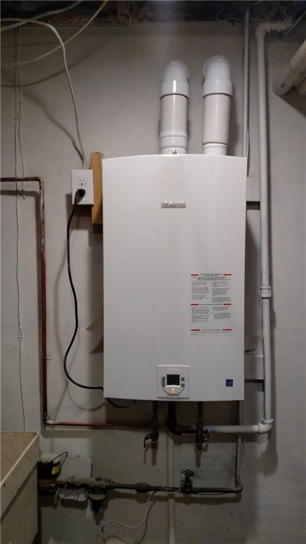 131 Squirrel Hollow Road Gibsonia, PA 15044 - Photo 16 of 17 Brand new tankless automatic water heater! This is the new energy saving technology!