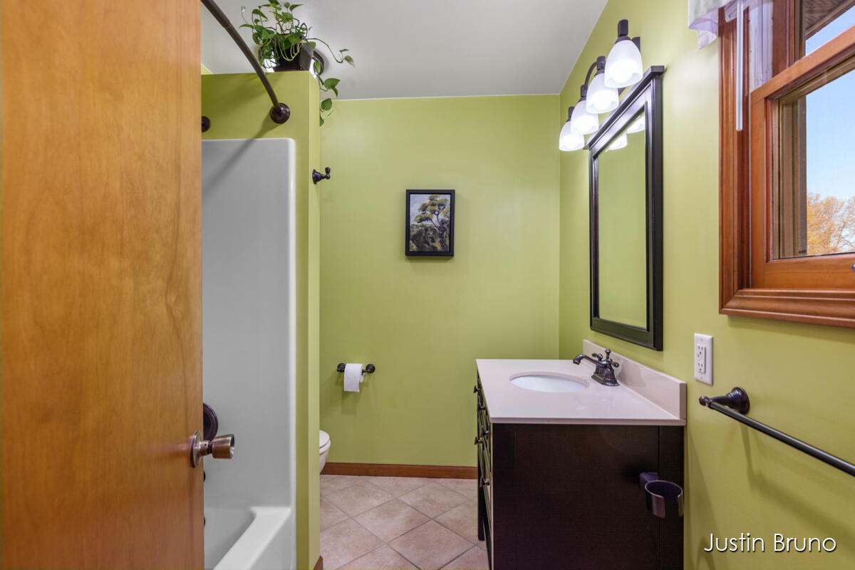 2744 Hall Road Muskegon, MI 49442 - Photo 15 of 46 IMG_1016