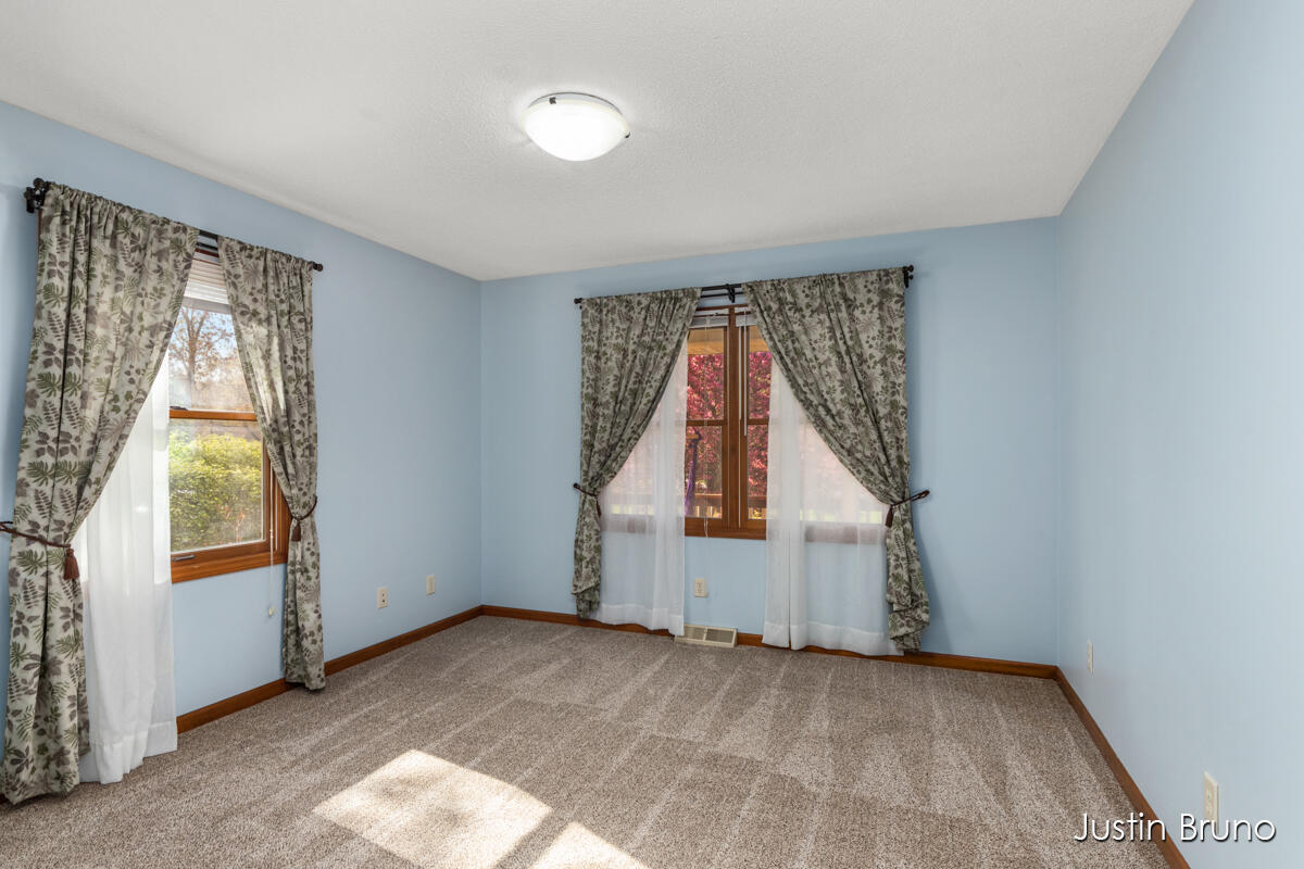 2744 Hall Road Muskegon, MI 49442 - Photo 17 of 46 IMG_1018