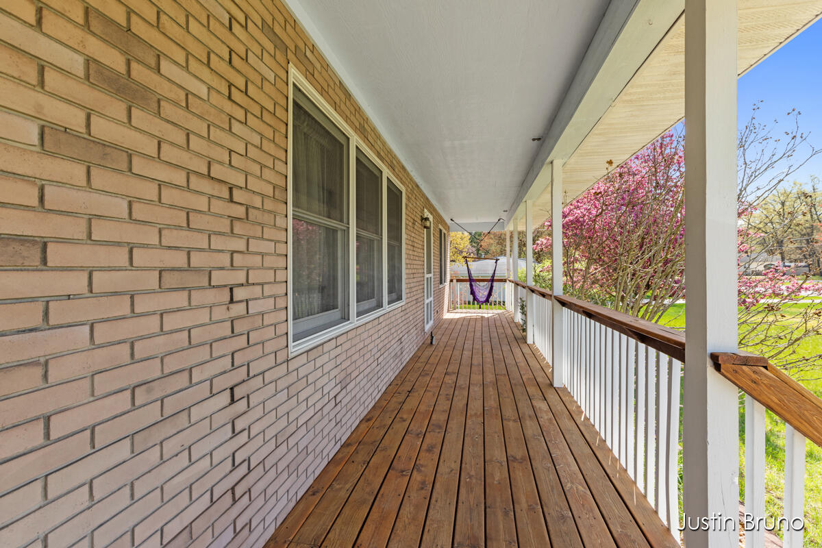 2744 Hall Road Muskegon, MI 49442 - Photo 2 of 46 IMG_1003