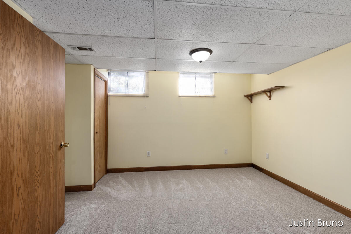 2744 Hall Road Muskegon, MI 49442 - Photo 23 of 46 IMG_1024
