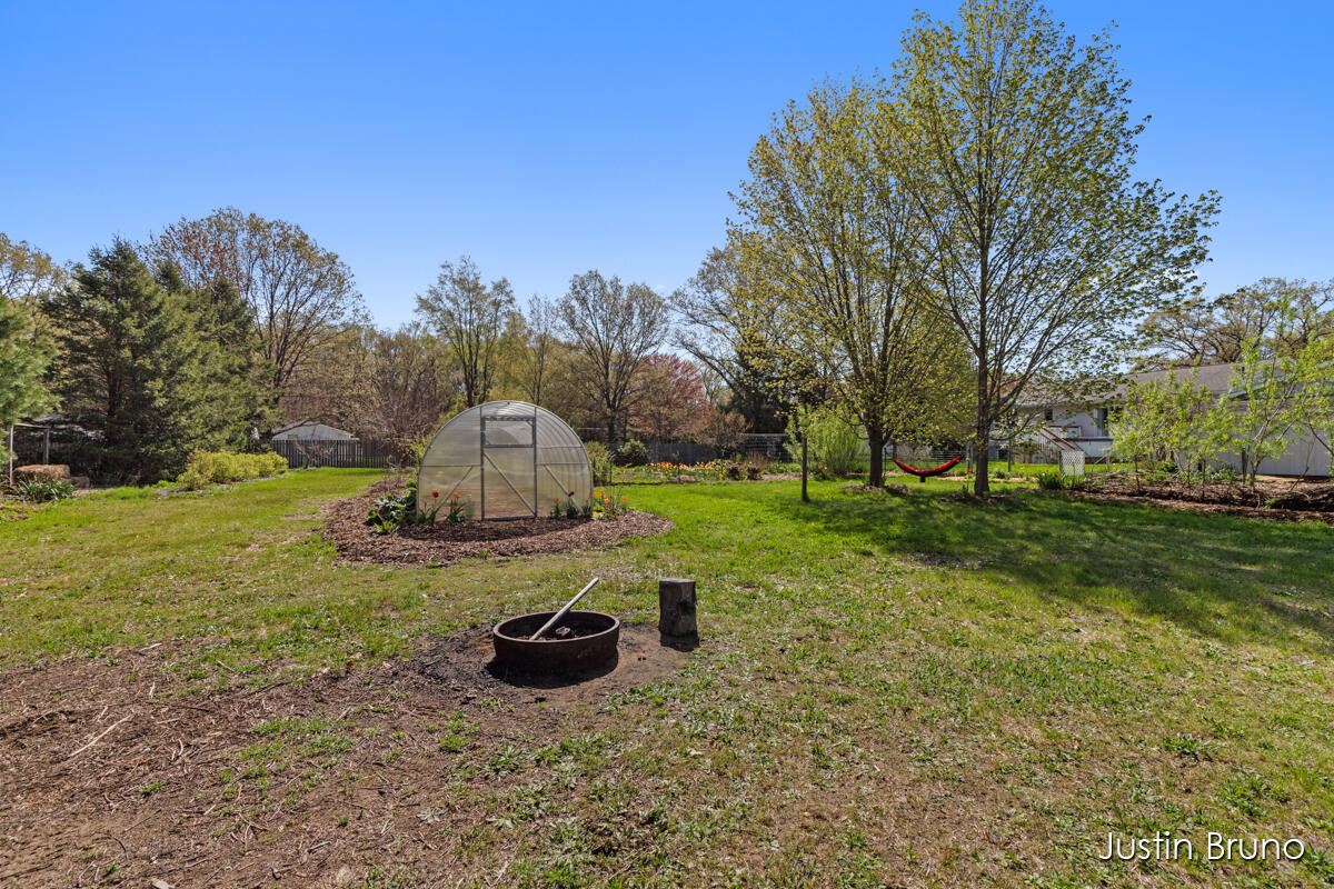 2744 Hall Road Muskegon, MI 49442 - Photo 33 of 46 IMG_1034