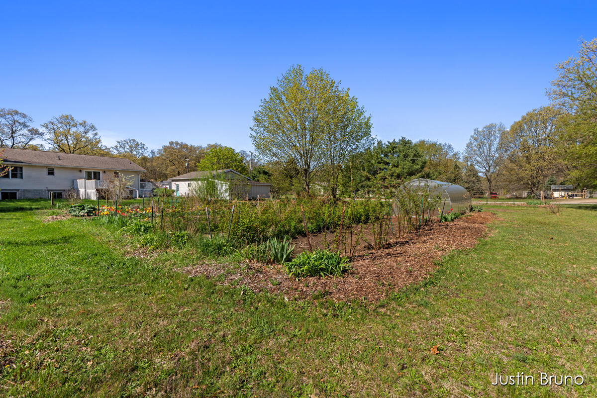 2744 Hall Road Muskegon, MI 49442 - Photo 34 of 46 IMG_1035