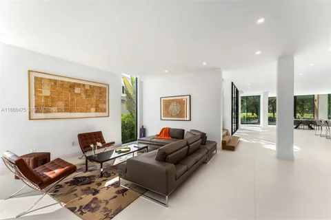 $10,770,000 | 3114 Prairie Avenue, Miami Beach, FL 33140