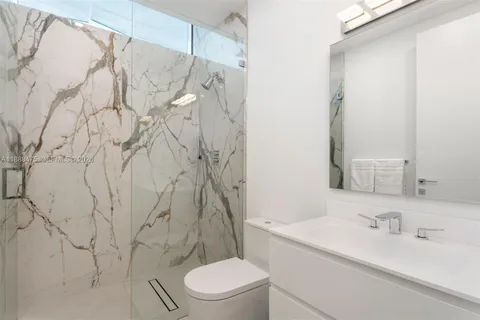 a view of utility room
