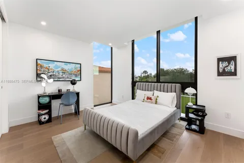 $10,770,000 | 3114 Prairie Avenue, Miami Beach, FL 33140