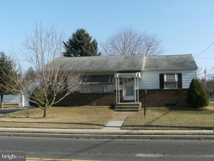 931 Laurel Road Lindenwold, NJ 08021 - Photo 1 of 24