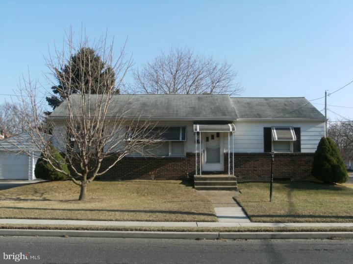 931 Laurel Road Lindenwold, NJ 08021 - Photo 3 of 24