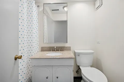 $1,799,000 | 1149 West Wellington Avenue, Chicago, IL 60657