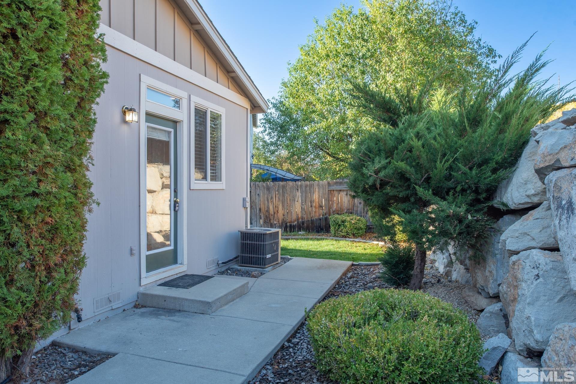 2424 Sapphire Ridge Way Reno, NV 89523 - Photo 28 of 40 Photo 28