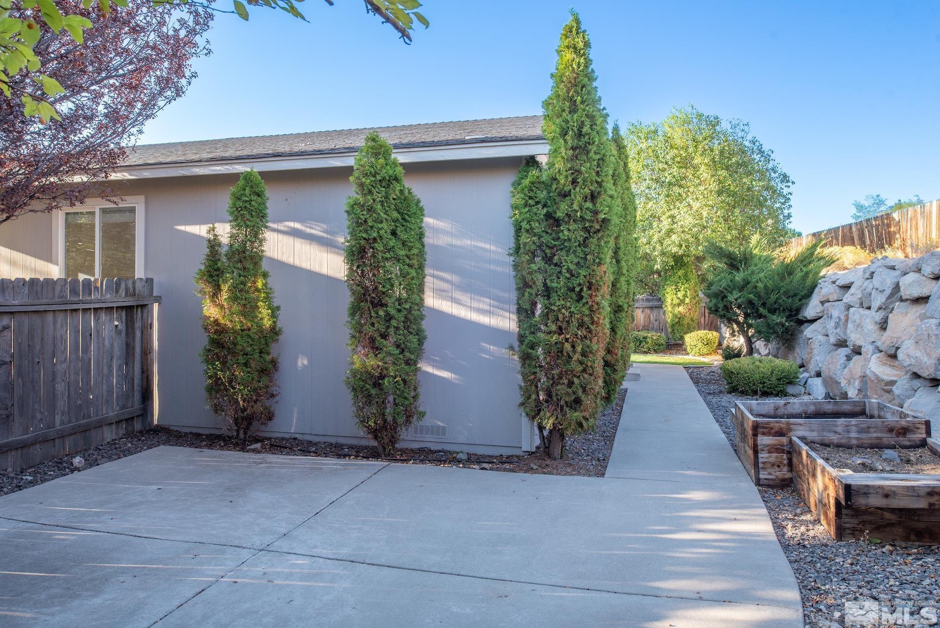 2424 Sapphire Ridge Way Reno, NV 89523 - Photo 29 of 40 Photo 29