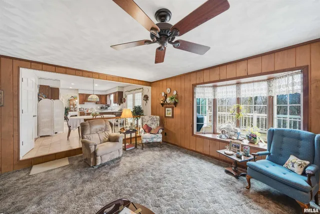 $299,900 | 123 Royal Vista Drive, East Peoria, IL 61611