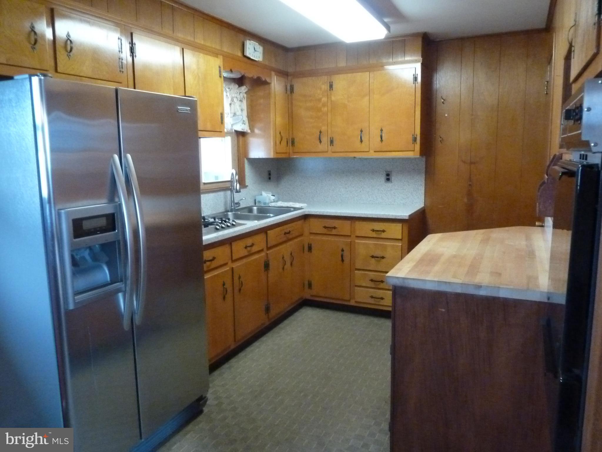 14 Ashwood Road Hamilton, NJ 08610 - Photo 3 of 11 Gallery Image 3