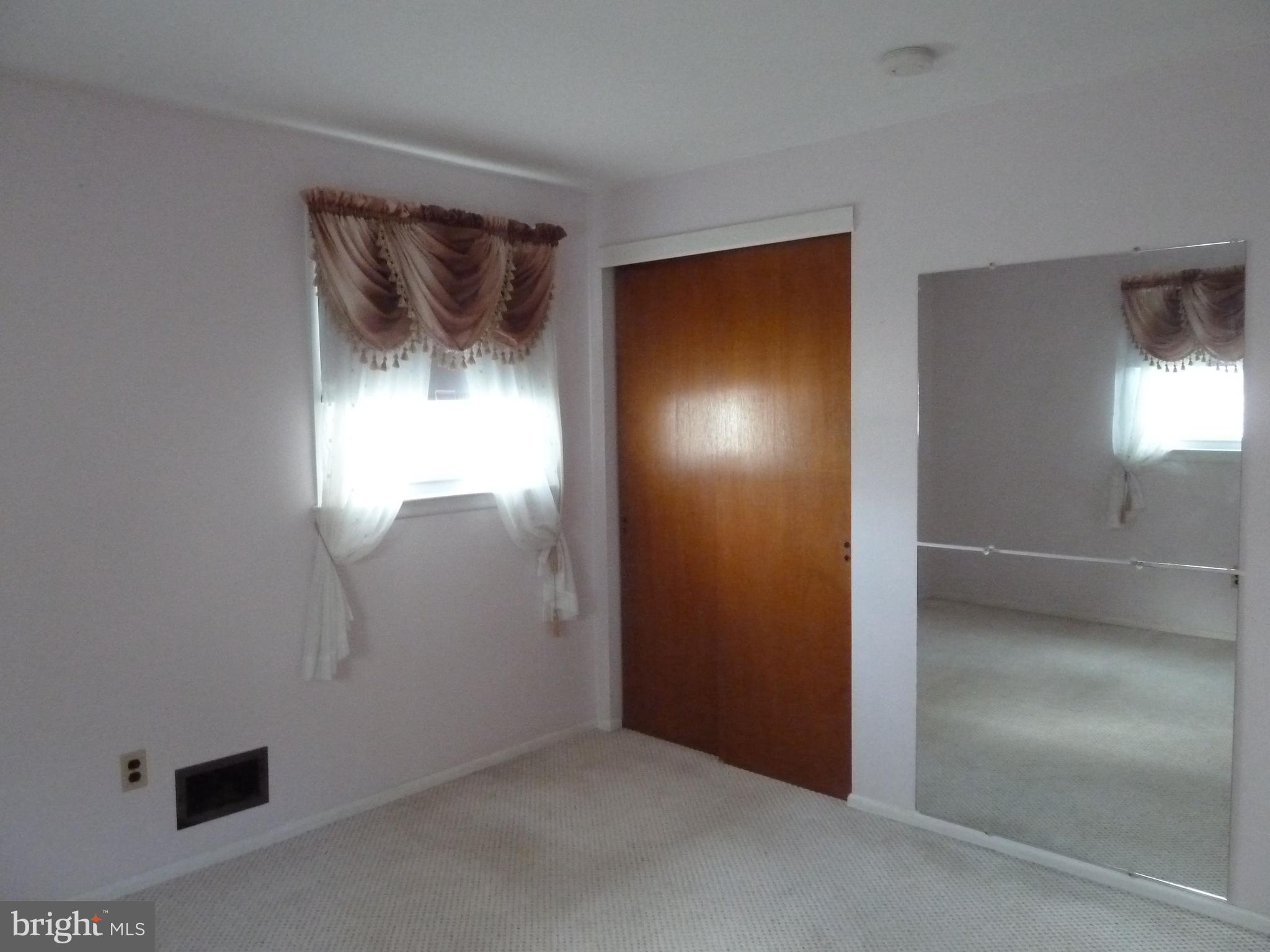 14 Ashwood Road Hamilton, NJ 08610 - Photo 7 of 11 Gallery Image 7