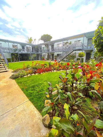 $2,195 | 931 West 19th Street, Unit 5, Costa Mesa, CA 92627