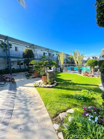 $2,195 | 931 West 19th Street, Unit 5, Costa Mesa, CA 92627