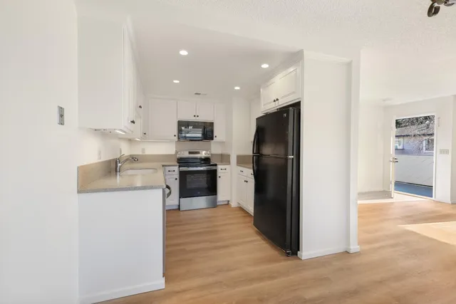 $680,000 | 4237 Topsail Court, Soquel, CA 95073