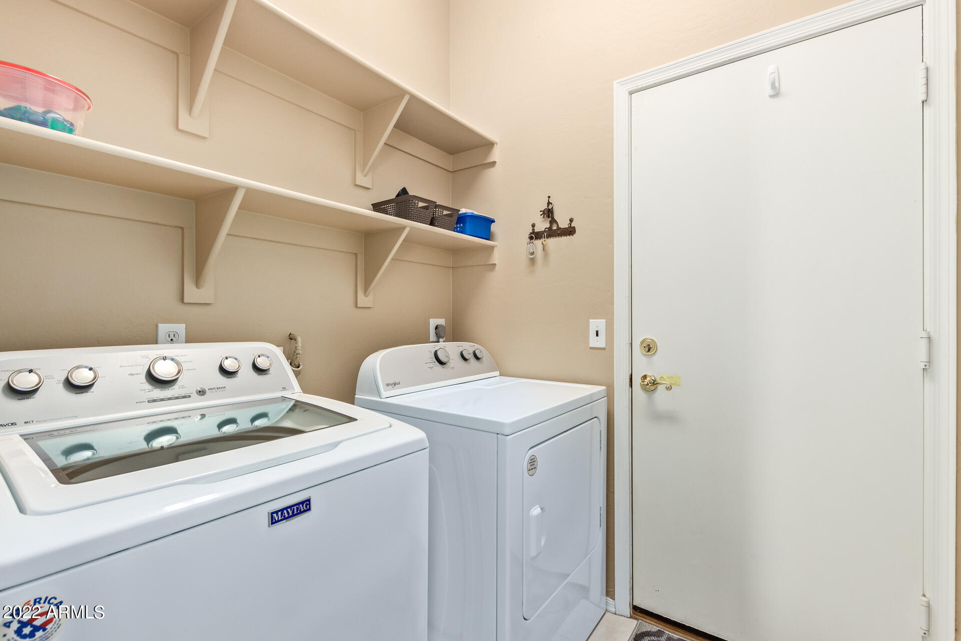 4515 East Jaeger Road Phoenix, AZ 85050 - Photo 23 of 27 a utility room with dryer and washer