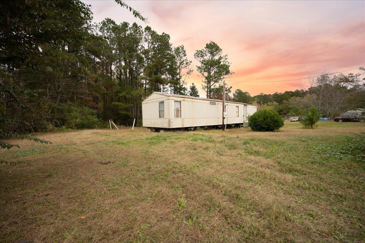 1782 Black Tom Road Moncks Corner, SC 29461 - Photo 5 of 14 06-Sara Barclay Photography (3 of 5)