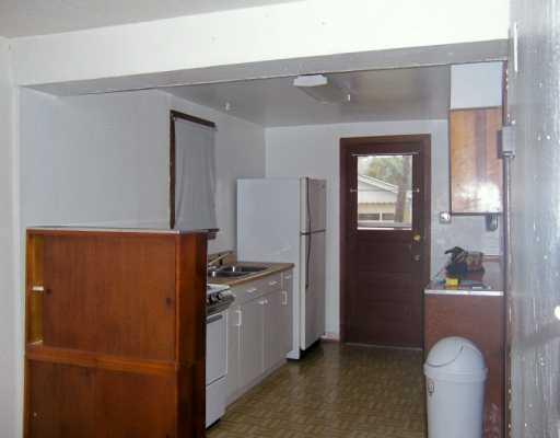 1502 Poplar Street McKees Rocks, PA 15136 - Photo 4 of 6 Kitchen.