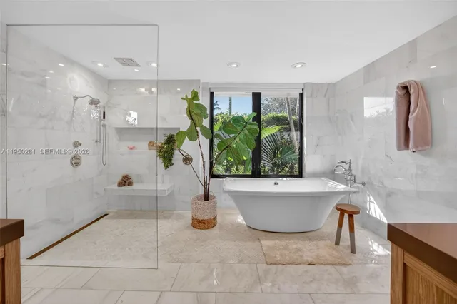 $3,300,000 | 7681 Southwest 107th Street, Pinecrest, FL 33156