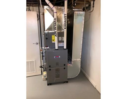 261 Bolton Street Springfield, MA 01119 - Photo 38 of 42