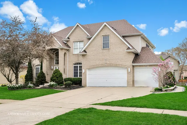 $924,900 | 3421 Goldfinch Drive, Naperville, IL 60564
