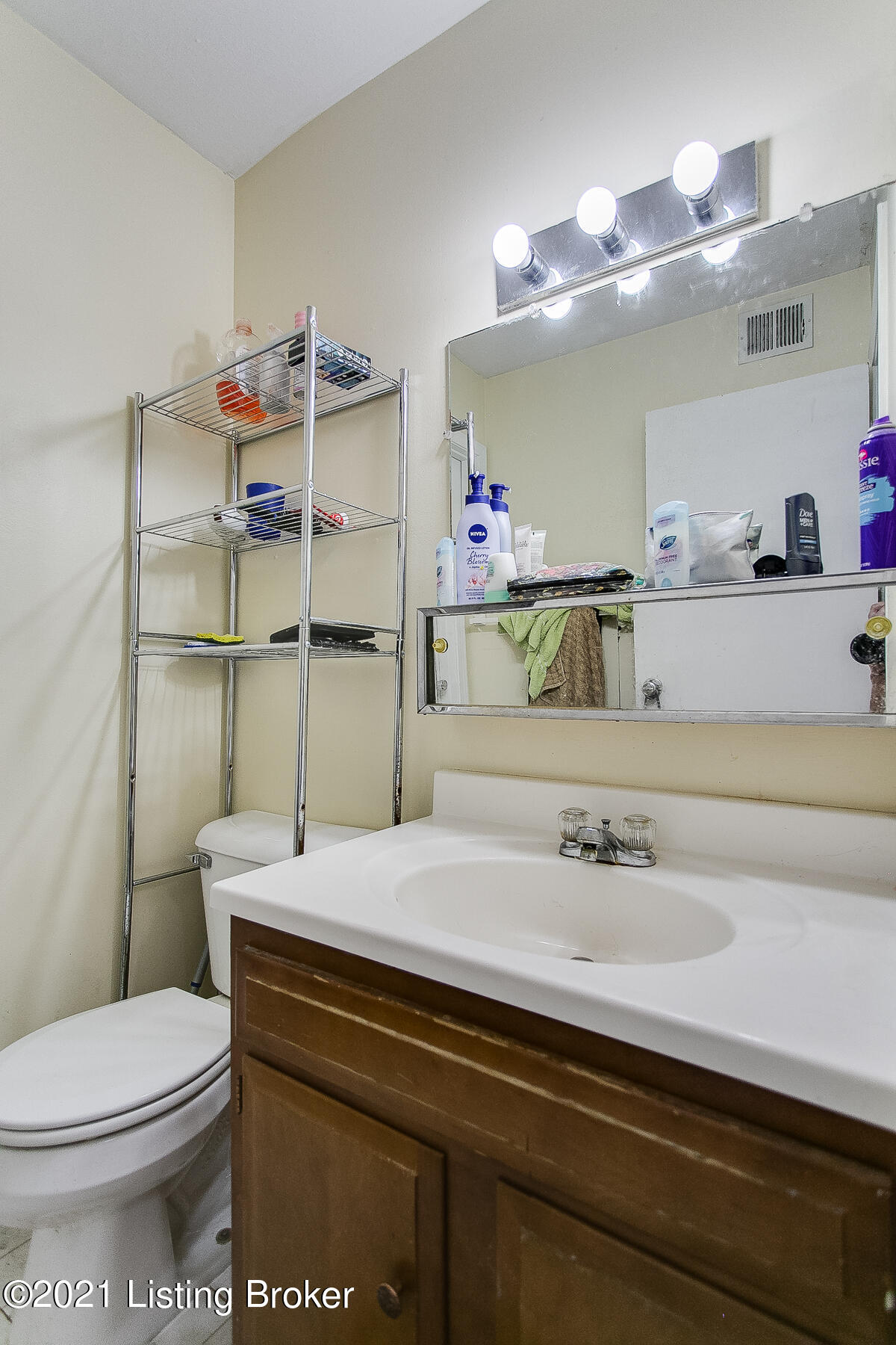 2300 Dundee Road, Unit 11 Louisville, KY 40205 - Photo 14 of 21 2300 Dundee Rd-17