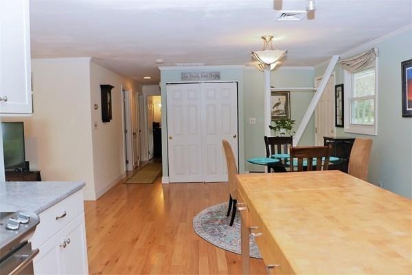 7 Elaine Road Hingham, MA 02043 - Photo 9 of 27