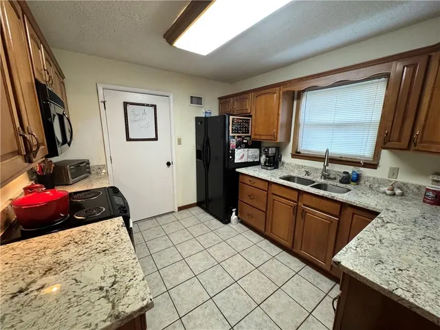 $2,200 | 468 Brookmeade Drive, Gretna, LA 70056