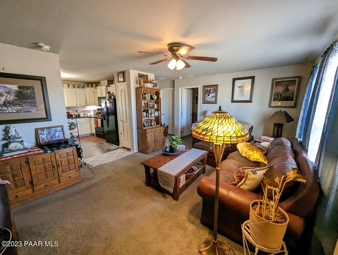 437 West Baja Road Paulden, AZ 86334 - Photo 5 of 24 living room