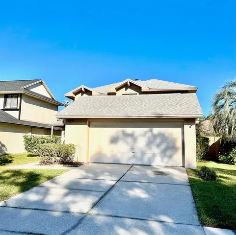 a front view of house with yard