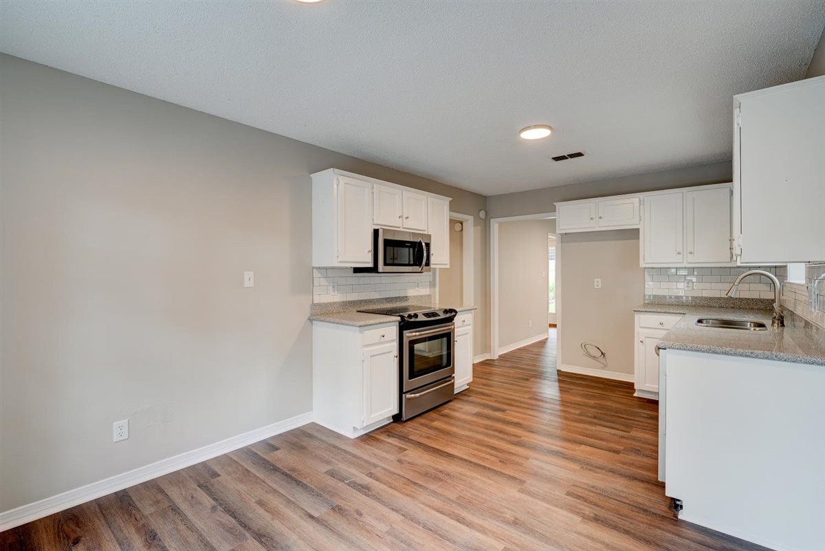 116 Chatam Loop Daphne, AL 36526 - Photo 11 of 38