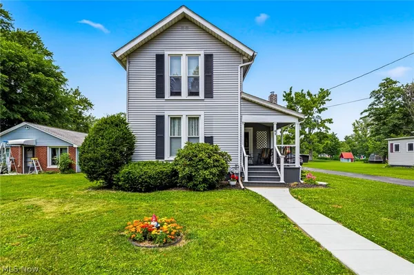 $189,900 | 61 East Erie Street, Jefferson, OH 44047