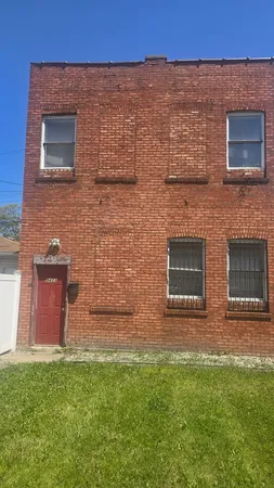 $70,000 | 9433 South Michigan Avenue, Chicago, IL 60619
