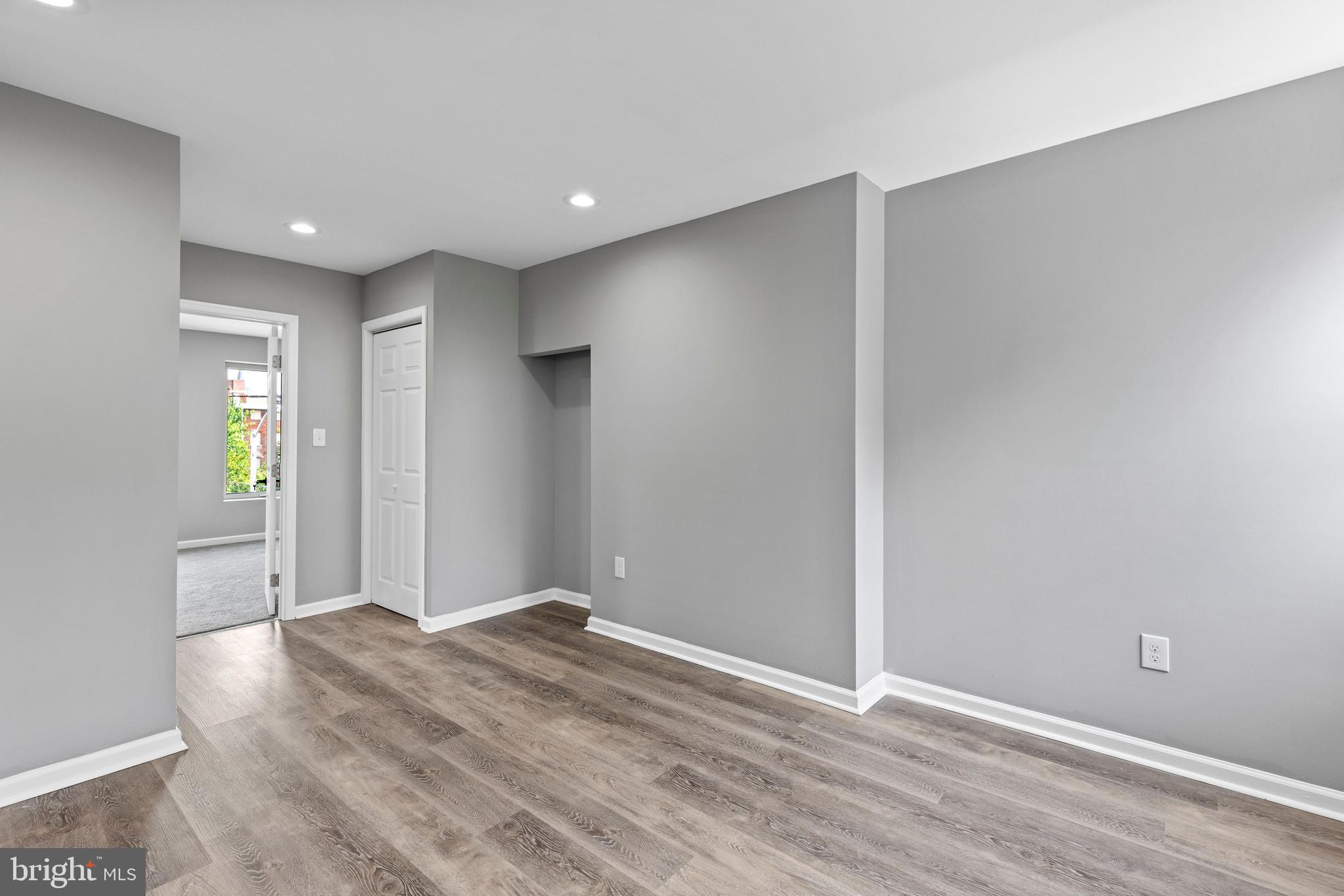 1809 West Lombard Street Baltimore, MD 21223 - Photo 25 of 36 a view of livingroom with bathroom