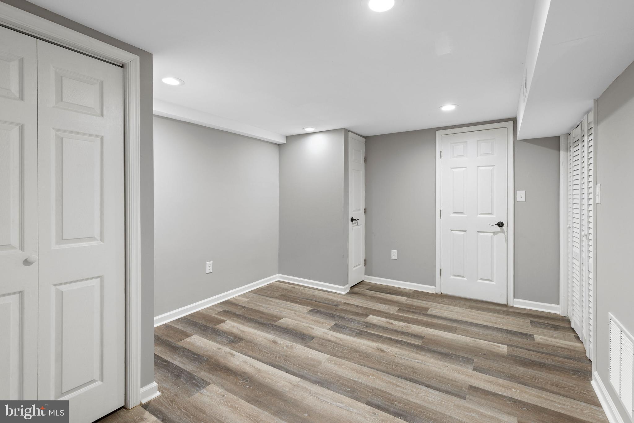 1809 West Lombard Street Baltimore, MD 21223 - Photo 29 of 36 a view of room