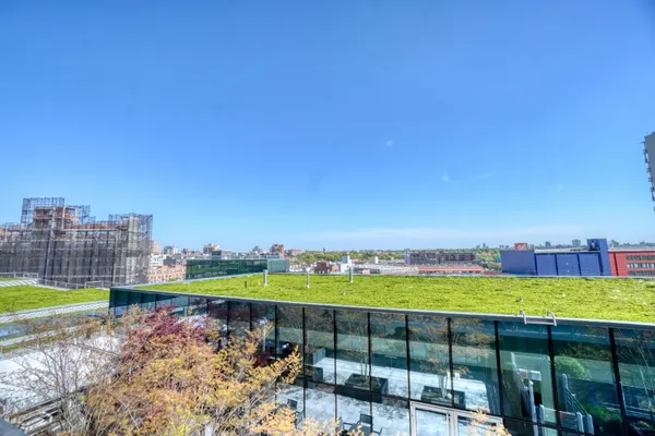 $1,299,000 | 131-01 40 Road, Unit 10W | Flushing