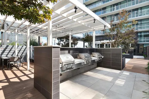 $1,299,000 | 131-01 40 Road, Unit 10W | Flushing