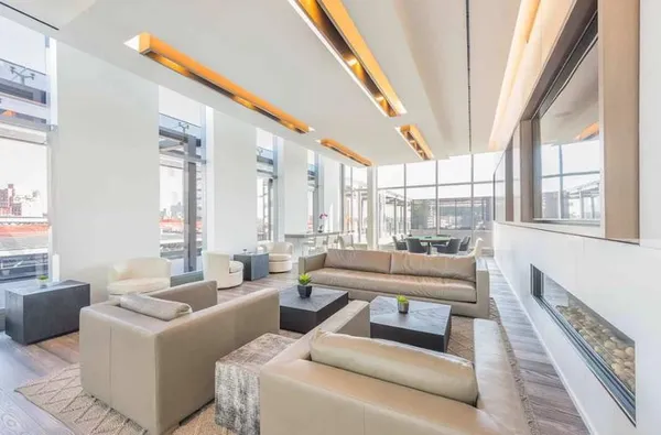 $1,299,000 | 131-01 40 Road, Unit 10W | Flushing