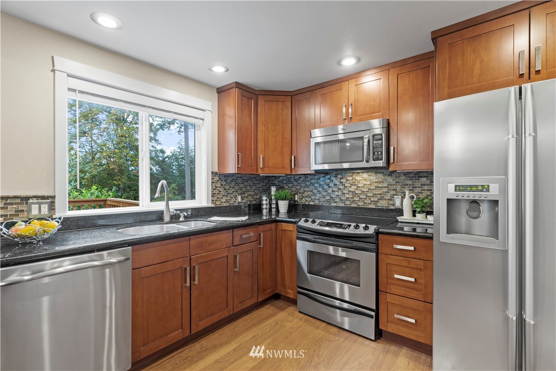 18902 Ross Road Bothell, WA 98011 - Photo 13 of 35 Gallery Image 13