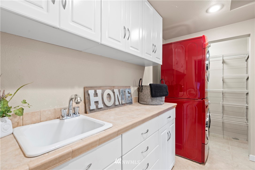 18902 Ross Road Bothell, WA 98011 - Photo 14 of 35 Gallery Image 14
