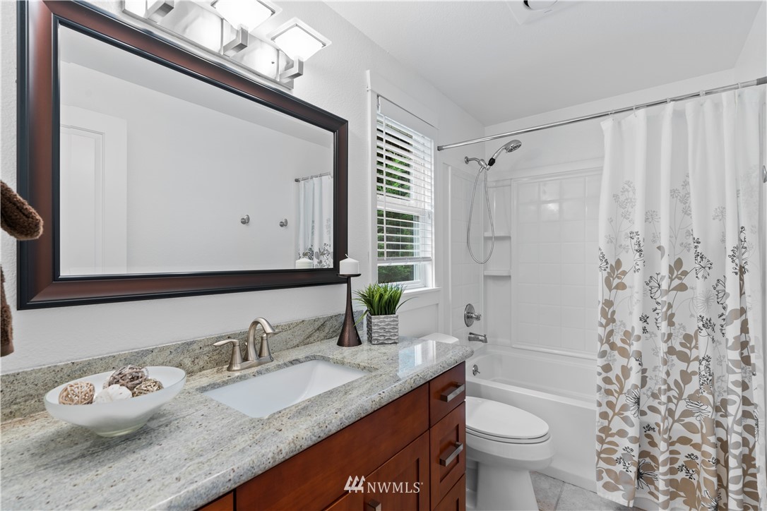 18902 Ross Road Bothell, WA 98011 - Photo 17 of 35 Gallery Image 17
