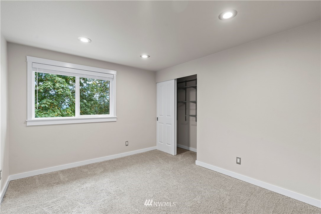 18902 Ross Road Bothell, WA 98011 - Photo 19 of 35 Gallery Image 19